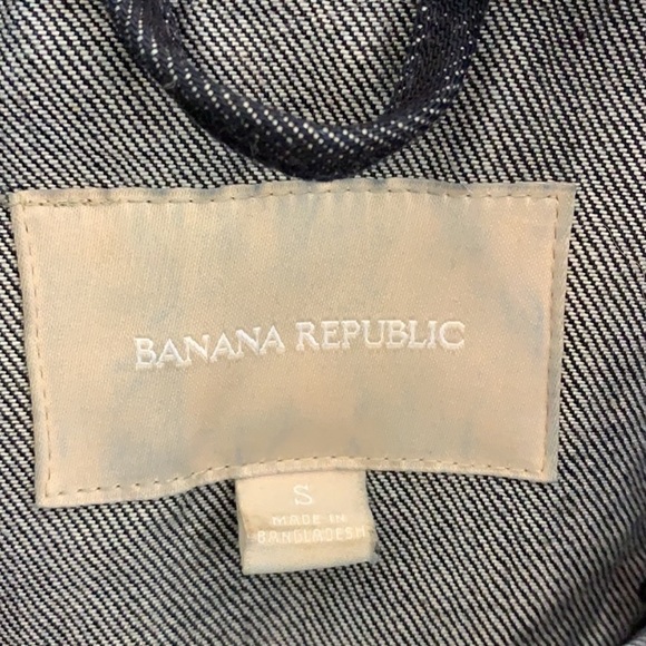 Banana Republic Women’s Dark Wash Small Denim Jacket - Picture 3 of 6